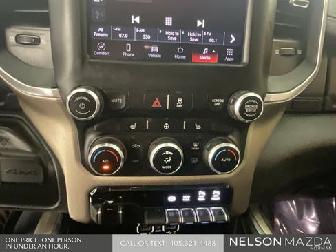 Used 2022 RAM 2500 Laramie w/ Body Color Bumper Group AWD/4WD image 36