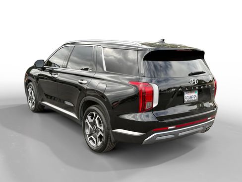 Used 2023 Hyundai Palisade SEL w/ Premium Package AWD/4WD image 3