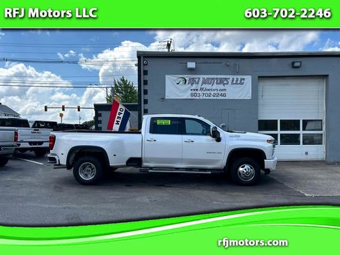 Used 2023 Chevrolet Silverado 3500 High Country image 1