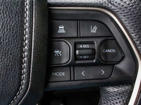 Used 2025 Toyota Tundra Limited image 27