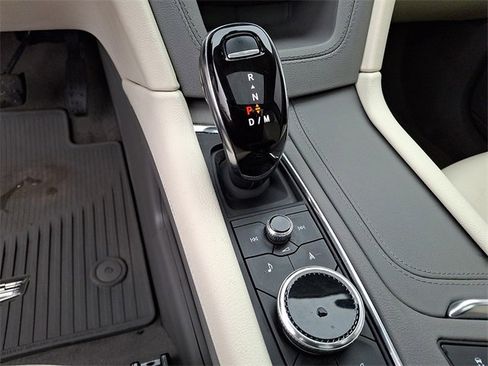 Certified 2023 Cadillac XT6 Premium Luxury image 13