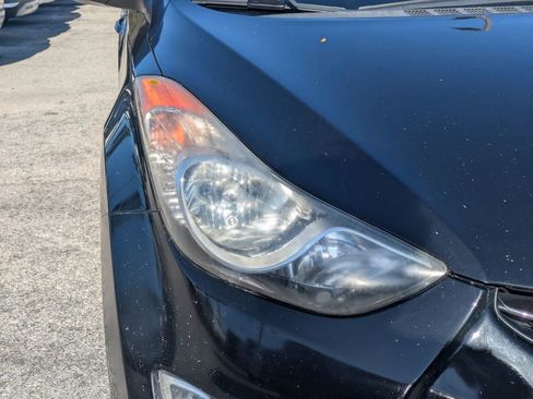 Used 2013 Hyundai Elantra Limited w/ Technology Pkg image 9