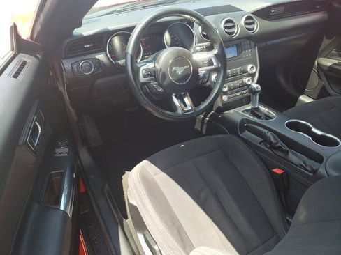 Used 2020 Ford Mustang Coupe image 9