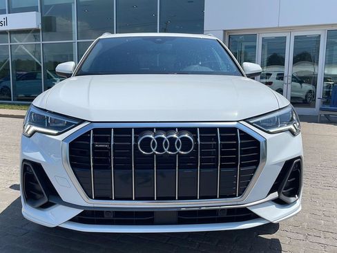 Used 2025 Audi Q3 2.0T Premium Plus w/ Premium Plus Package AWD/4WD image 2