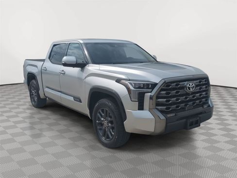 Used 2022 Toyota Tundra Platinum w/ Advanced Package AWD/4WD image 13
