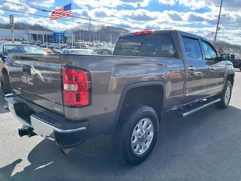 Used 2015 GMC Sierra 2500 SLT w/ Suspension Package, Off-Road image 5