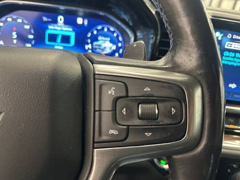 Used 2022 Chevrolet Silverado 1500 LT Trail Boss w/ LT Trail Boss Premium Package AWD/4WD image 32