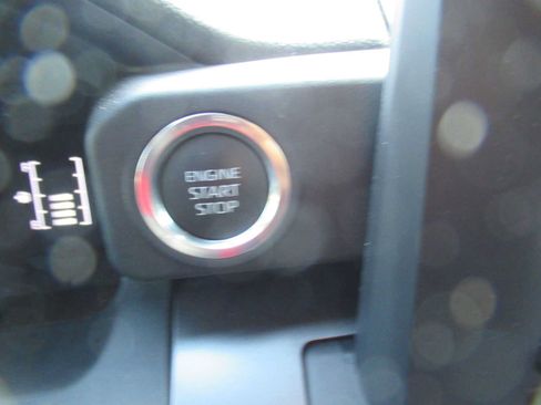Used 2026 Toyota 4Runner SR5 AWD/4WD image 32