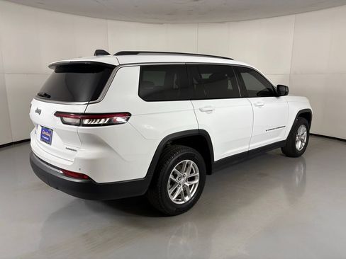 Used 2022 Jeep Grand Cherokee L Laredo w/ Luxury Tech Group I AWD/4WD image 8
