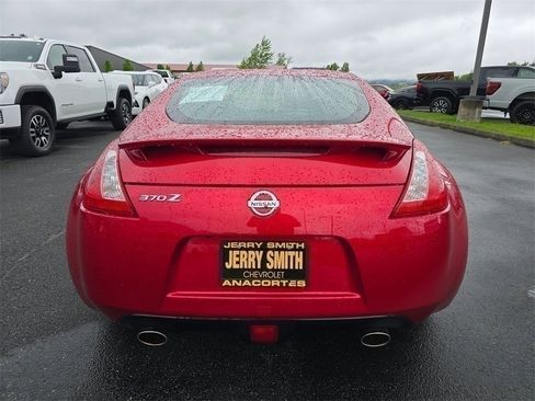 Used 2019 Nissan 370Z w/ Sport Package image 5