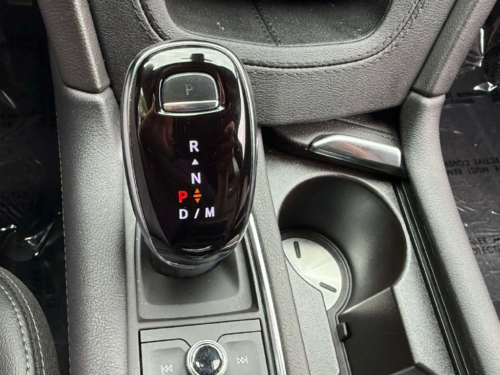 Used 2024 Cadillac XT5 Luxury w/ LPO, Floor Liner Package AWD/4WD image 24