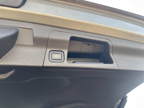 Used 2018 GMC Acadia Denali AWD/4WD image 34