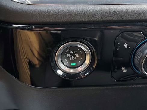 Used 2024 Chevrolet Silverado 1500 LT image 33