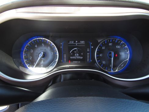 Used 2023 Chrysler Voyager LX FWD image 26