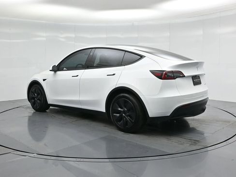Used 2025 Tesla Model Y Long Range image 5