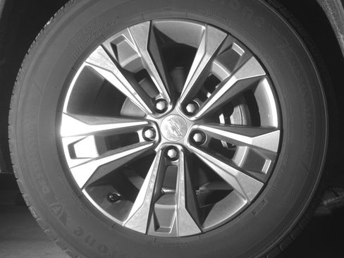 Used 2025 Chevrolet Equinox LT FWD image 12