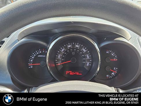 Used 2011 Kia Soul + FWD image 27
