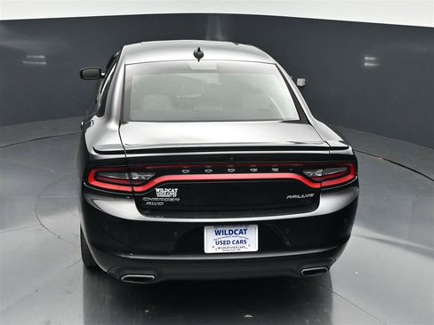 Used 2016 Dodge Charger SXT w/ AWD Plus Group image 24