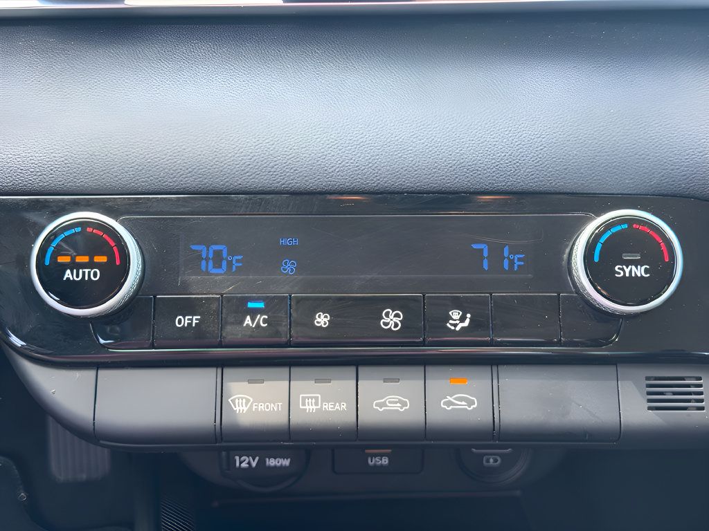 Used 2018 Chevrolet Colorado Z71 w/ Centennial Edition AWD/4WD image 27