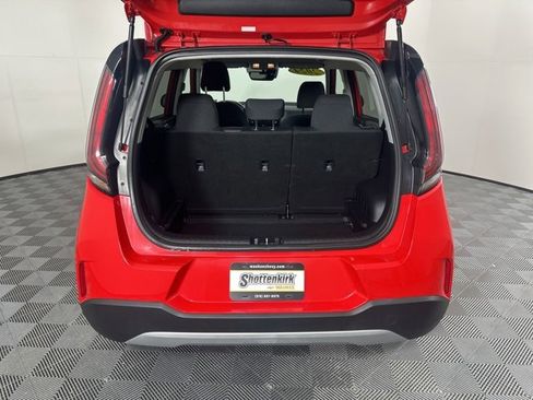 Used 2024 Kia Soul LX w/ Option Group 015 image 12