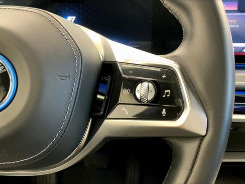Used 2024 BMW i7 eDrive50 RWD image 14