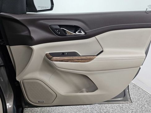 Used 2019 GMC Acadia Denali w/ LPO, Floor Liner Package AWD/4WD image 25