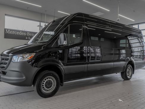 New 2025 Mercedes-Benz Sprinter 3500 image 3
