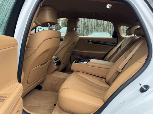 Certified 2025 Genesis G80 2.5T AWD/4WD image 10