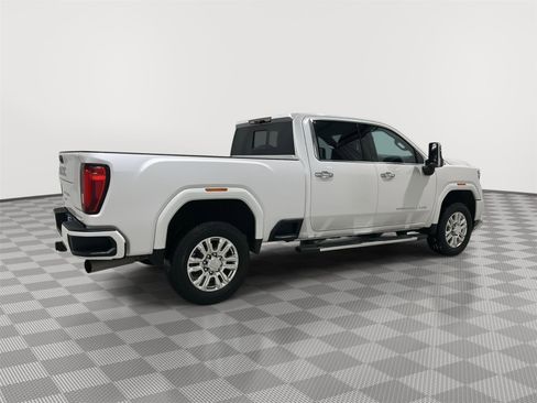 Used 2022 GMC Sierra 3500 Denali image 6