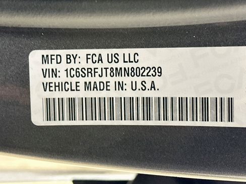 Used 2021 RAM 1500 Laramie AWD/4WD image 39