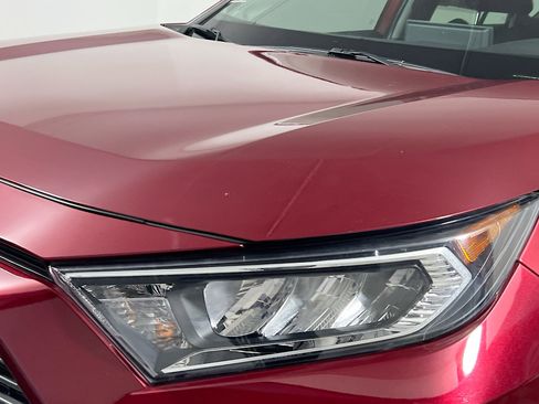 Used 2021 Toyota RAV4 Limited image 11