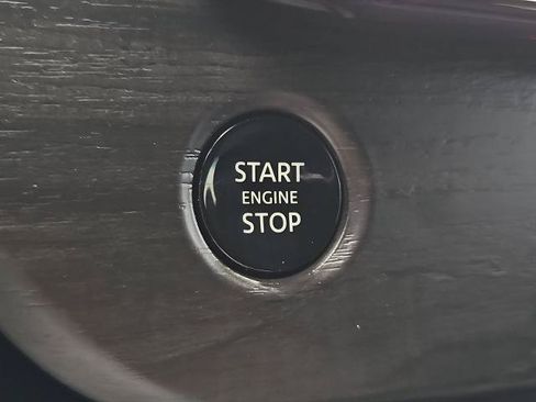 Certified 2025 Nissan Murano SV FWD image 24