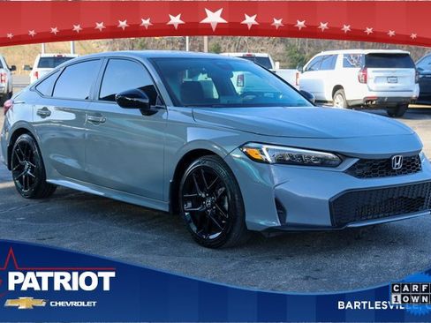Used 2025 Honda Civic Sport Touring image 1