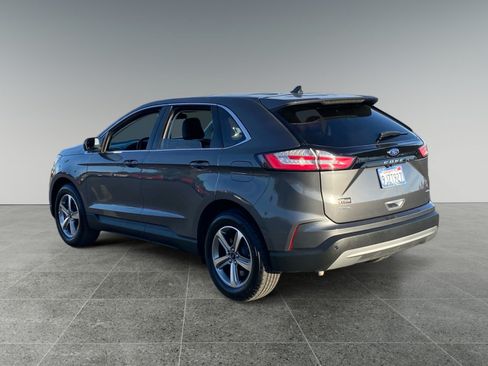 Used 2024 Ford Edge SEL w/ Convenience Package AWD/4WD image 3