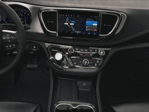 New 2027 Chrysler Pacifica Limited w/ S Appearance Package AWD/4WD image 29