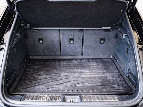 Certified 2024 Porsche Macan 4 Electric image 23