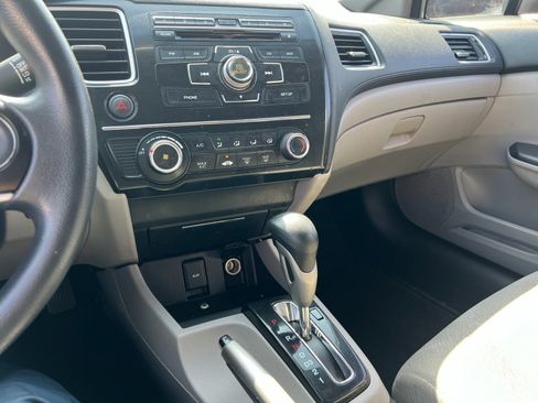 Used 2013 Honda Civic LX image 5