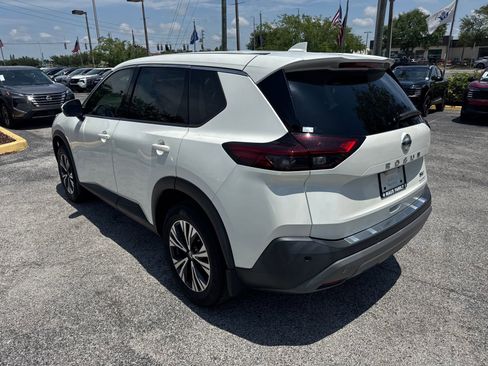 Used 2021 Nissan Rogue SV FWD image 9