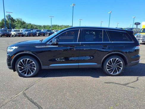 Used 2022 Lincoln Aviator Reserve w/ Equipment Group 201A image 2
