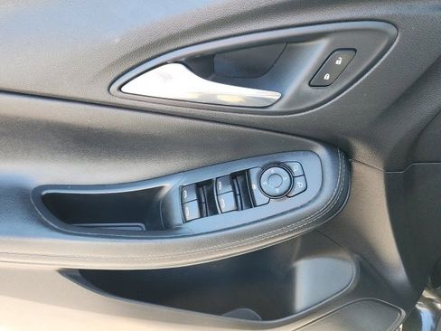 Used 2022 Buick Encore GX Preferred w/ Cold Weather Comfort Package image 13