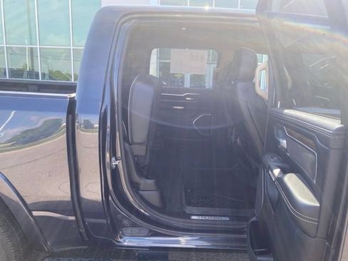 Used 2020 RAM 1500 Laramie AWD/4WD image 33