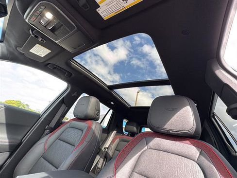 New 2026 Chevrolet Equinox RS w/ Convenience Package III FWD image 29