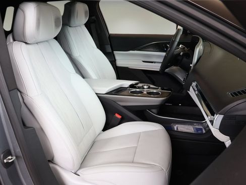 Certified 2023 Cadillac Lyriq 2WD image 20