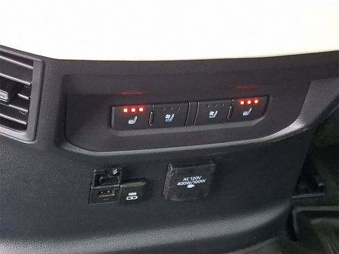 Used 2024 Toyota Tundra Capstone image 11