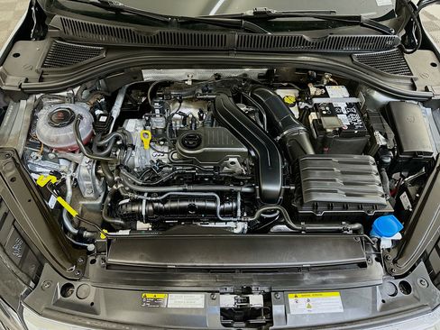 Used 2024 Volkswagen Jetta S image 33