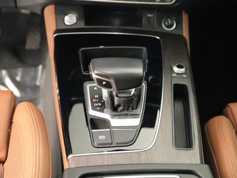 Certified 2022 Audi Q5 2.0T Premium Plus w/ Premium Plus Package image 21