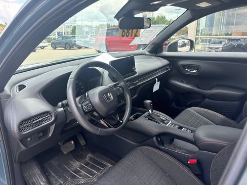 Used 2024 Honda HR-V Sport image 10