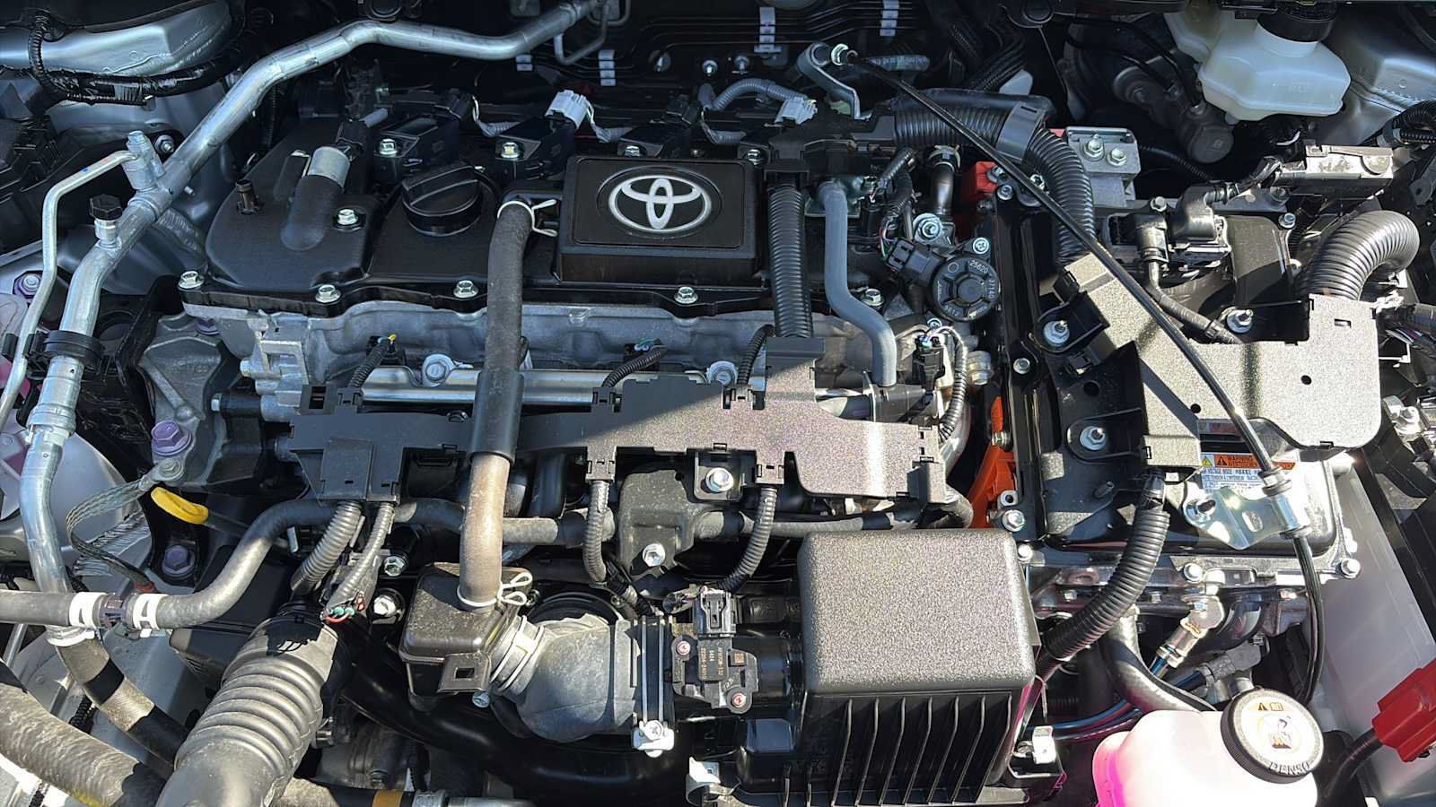 Used 2025 Toyota Corolla LE FWD image 25
