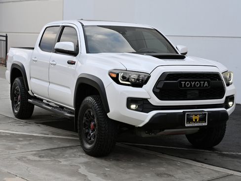 Used 2019 Toyota Tacoma TRD Pro image 9