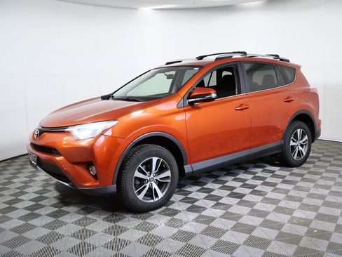 Used 2016 Toyota RAV4 XLE image 5